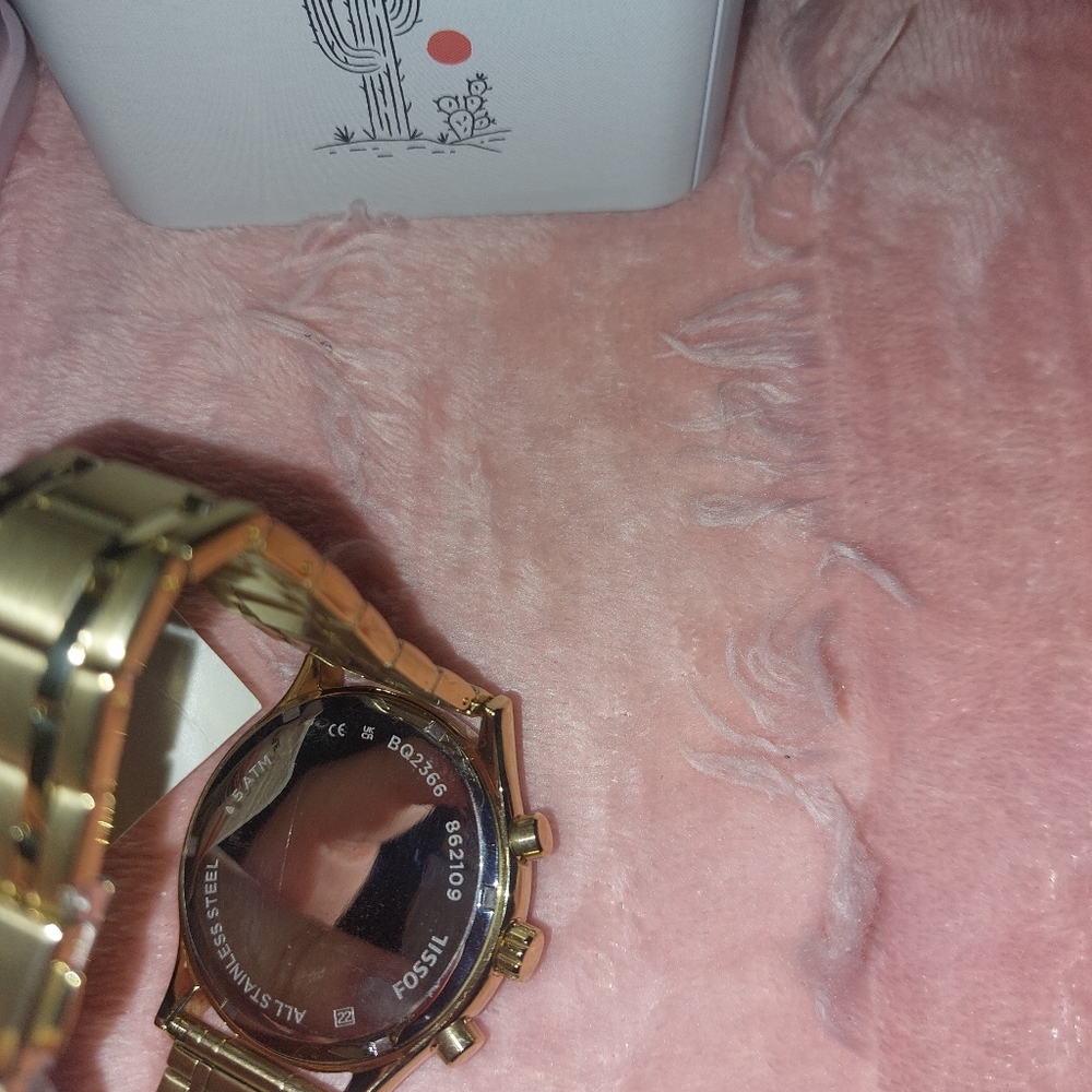 Fossil Watch Color: Gold - Picture 4 of 8
